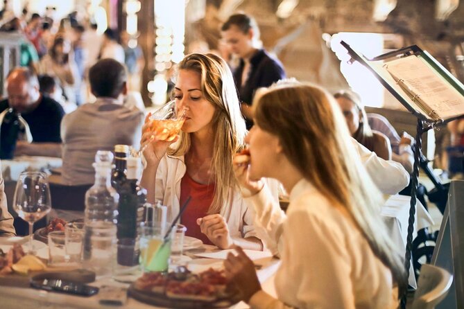 Trieste: Tour gastronomico unico con sapori e degustazioni locali