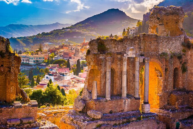 Majestic Sicily - Tour di Taormina e Castelmola dal porto di Messina