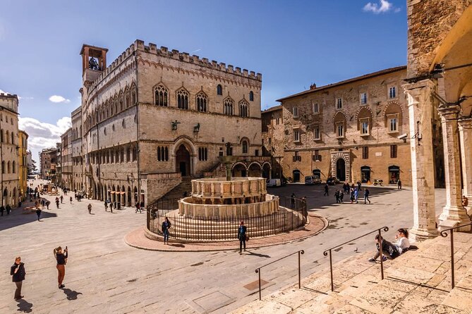 Tour a piedi di Perugia con audio e guida scritta di un locale