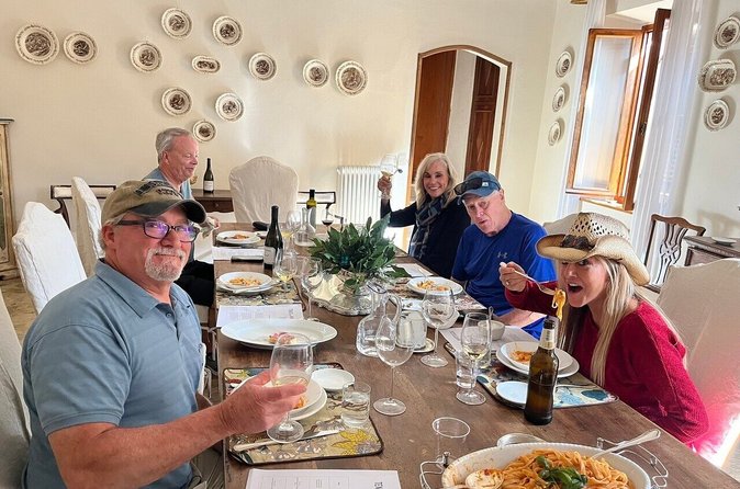 Tour guidato privato a Pisa e all'Azienda vinicola locale dal porto di Livorno