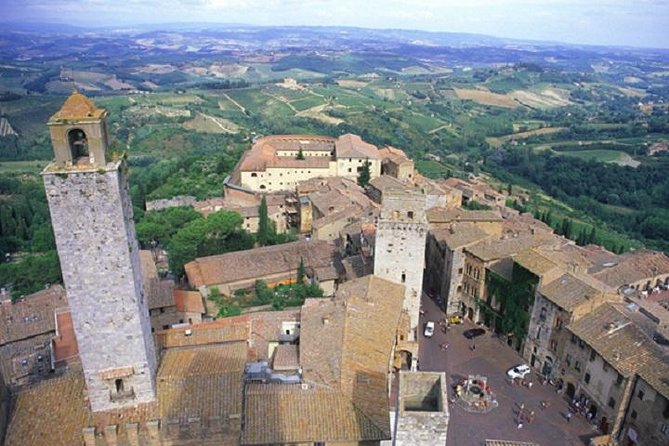 Siena, San Gimignano e Chianti Wine Small Group da Lucca