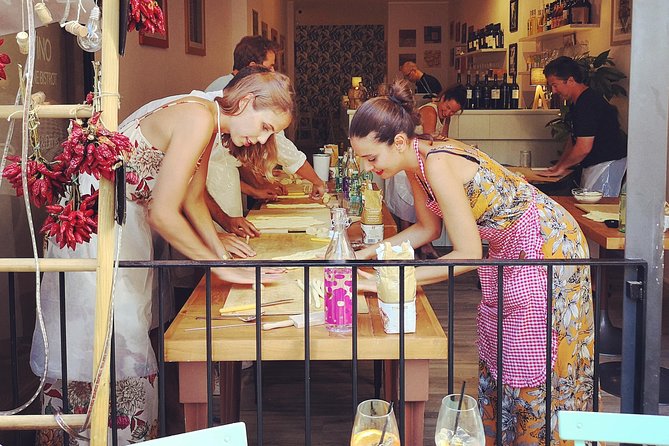 Orecchiette Cooking Class e Vino a Lecce