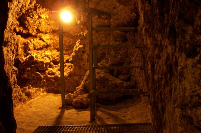 Tour a piedi di Lecce e dei sotterranei: con degustazione