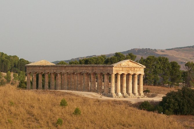 Tour privato in Sicilia Occidentale. Segesta, Erice e Saline di Nubia