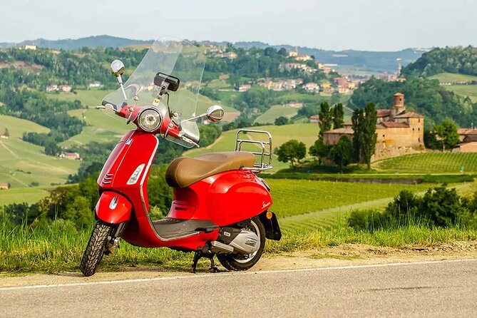 Tour Privato in Vespa "Tra le colline di Barolo e Barbaresco"