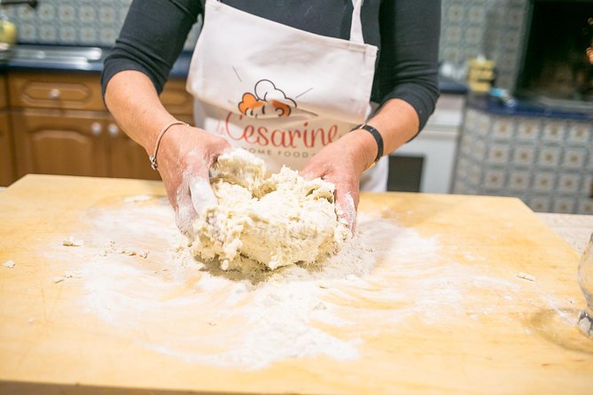 Corso privato di pizza e tiramisù a casa di Cesarina con degustazione a Cefalù