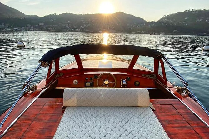 Lago di Como Tour Privato Barca di Legno & Glamour Italiano
