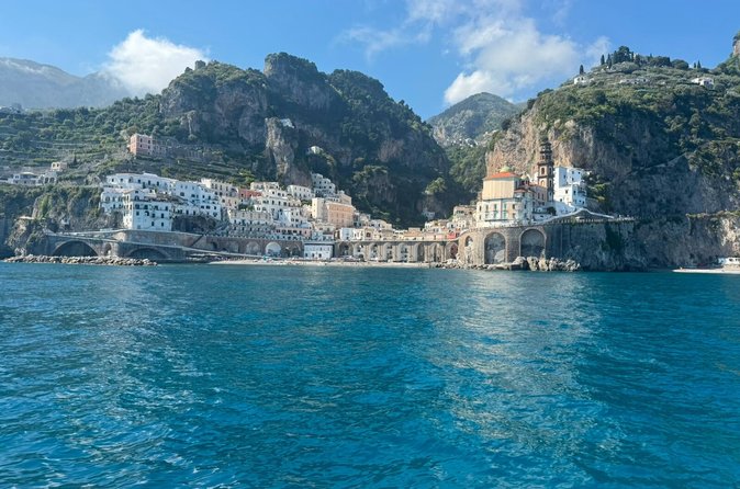 Sorrento, Positano e Amalfi Tour in autobus e barca da Napoli