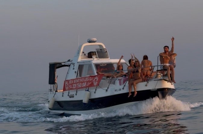 Aperitivo in barca al tramonto Scoglitti provincia di Ragusa