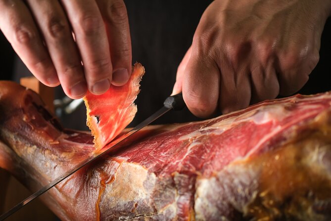 Tour in gruppo al Parmigiano Reggiano e al Prosciutto di Parma.