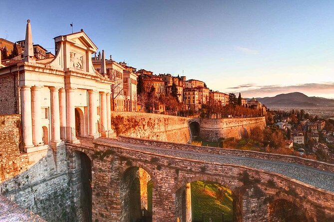 Bergamo Top Sights Tour a piedi guidato privato e personalizzato