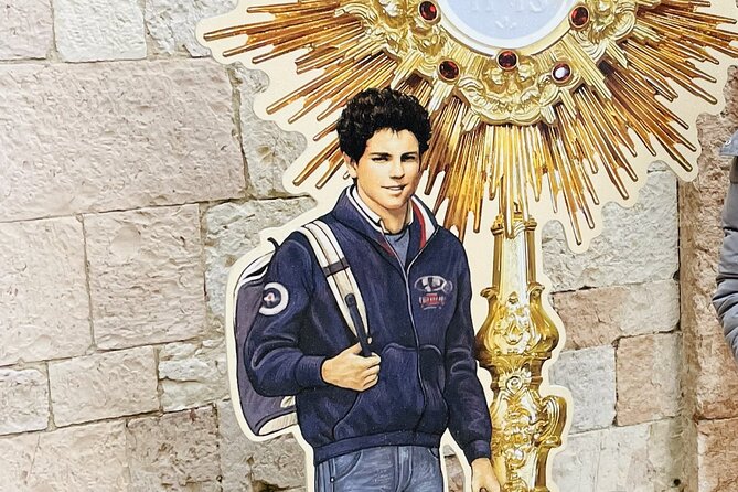 Assisi : Tre Santi, San Carlo, Francesco e Chiara a piedi