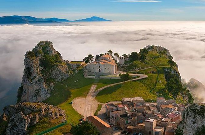 Tour a piedi e esperienza di produzione di formaggio a Caltabellotta da Sciacca