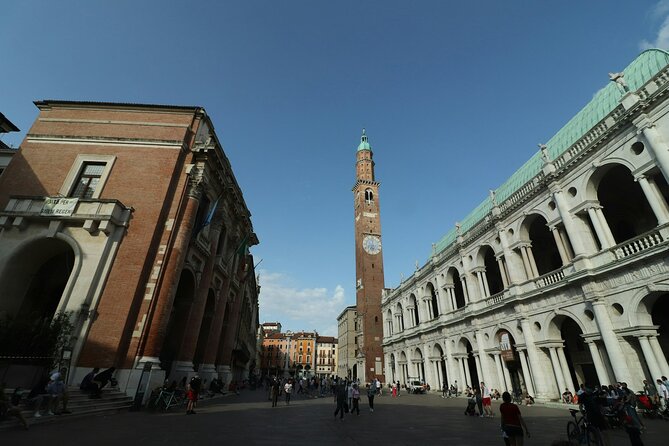 Tour a piedi per piccoli gruppi a Vicenza: luoghi da visitare e gemme nascoste