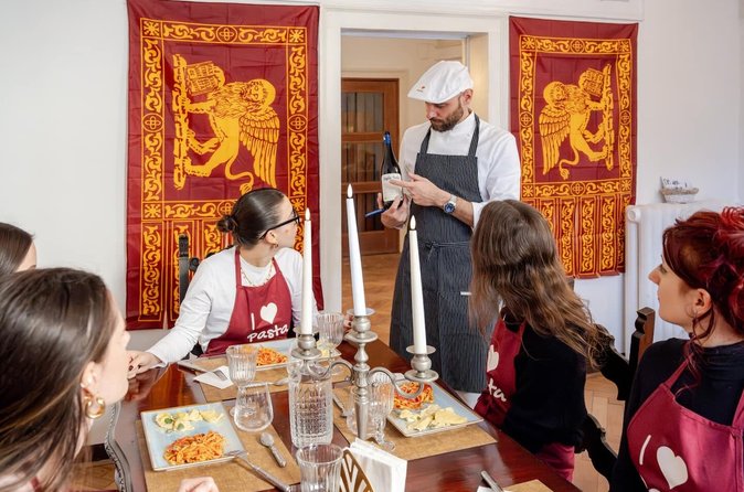 Venezia : Corso pratico di pasta e gelato con vino di San Marco