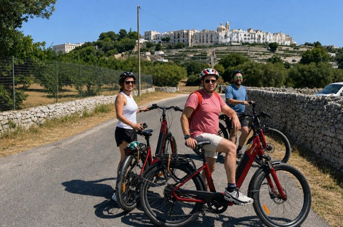 Tour privato in bici elettrica da Alberobello a Locorotondo