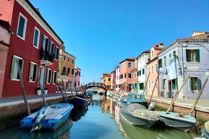 Escursione privata nella tipica barca a motore veneziana a Murano, Burano e Torcello