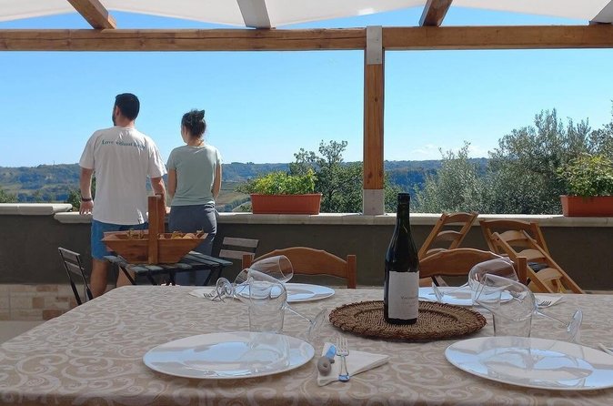 Scopri l'Abruzzo: Tour in cantina e degustazione di vini a pasto