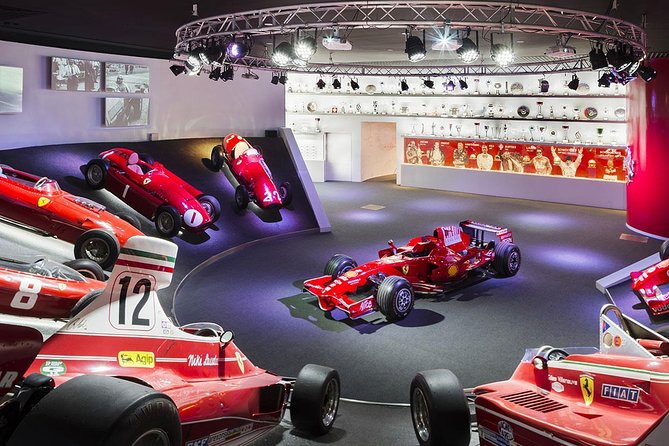 Ferrari Lamborghini Pagani Fabbriche e Musei - Tour da Bologna