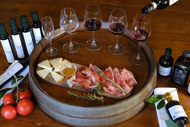 Degustazione di vini e oli EVO con pranzo toscano