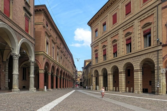 Tour privato a piedi di Bolzano con una guida professionale