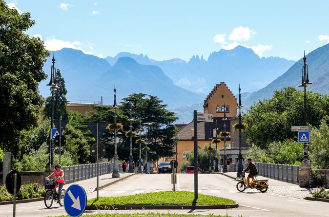 Tour storico nel centro storico di Bolzano e oltre