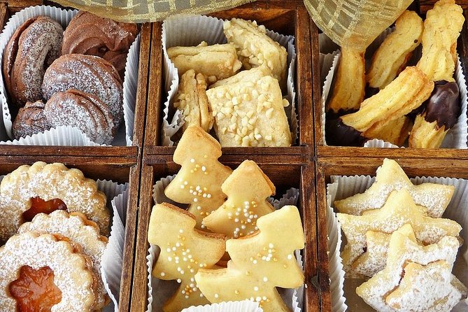 Bolzano Street Food Tour & Mercatino di Natale per Piccoli Gruppi