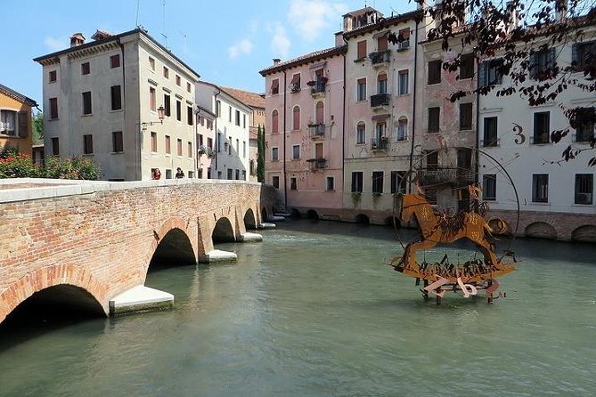 Tour dei siti imperdibili di Treviso con guida locale e degustazione di vino Prosecco