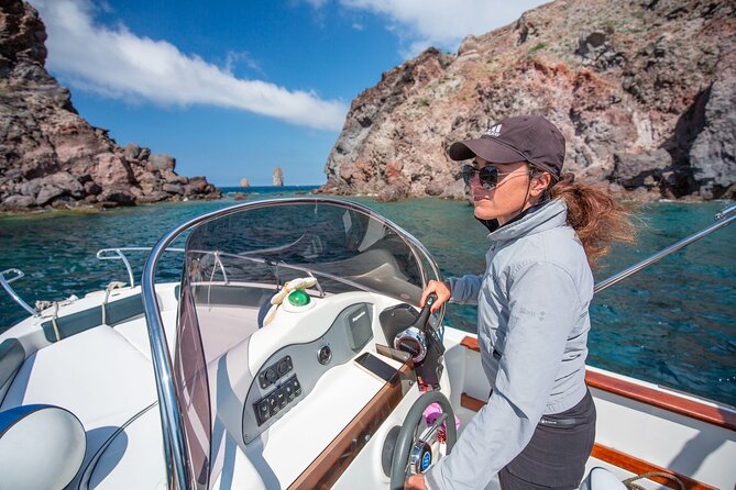 Odissea: Tour di Lipari in Barca Privata, Salina Opzionale 4/8h