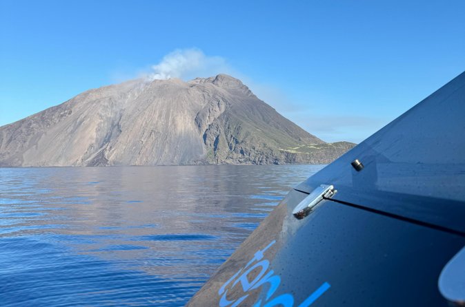 Noleggio Barche e Tour Privati alle Isole Eolie con Tender