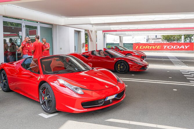 Esperienza Maranello al Museo Ferrari e Test Drive in Ferrari