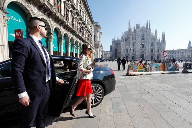 MALPENSA - Trasferimento aeroporto MILANO - AUTO PRIVATA 1 - 3 pax