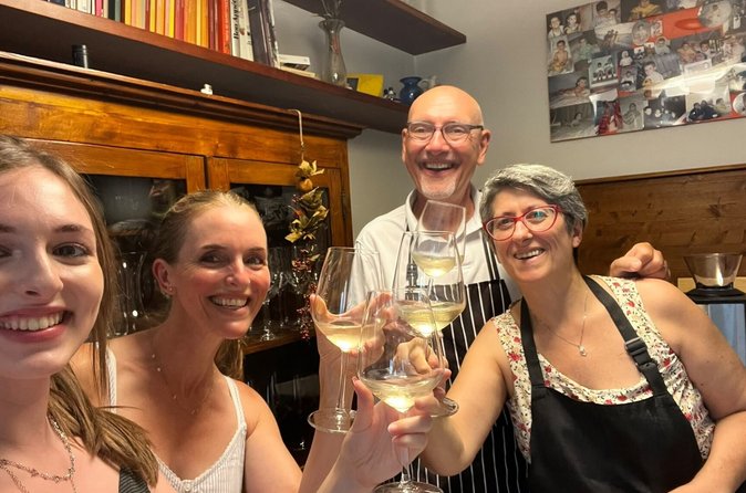 Lezione di cucina privata toscana e vino in Chianti con Diana