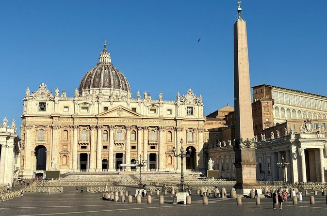 Ingresso alla Basilica di San Pietro e alle Grotte Vaticane con Guida audio