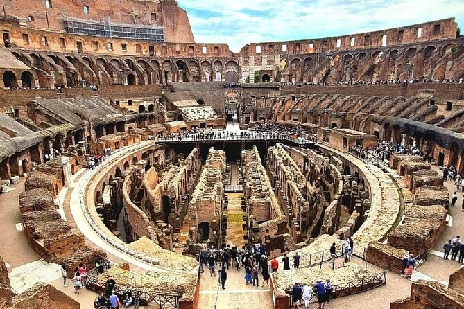 Roma : Tour guidato del Colosseo con Foro Romano e Palatino