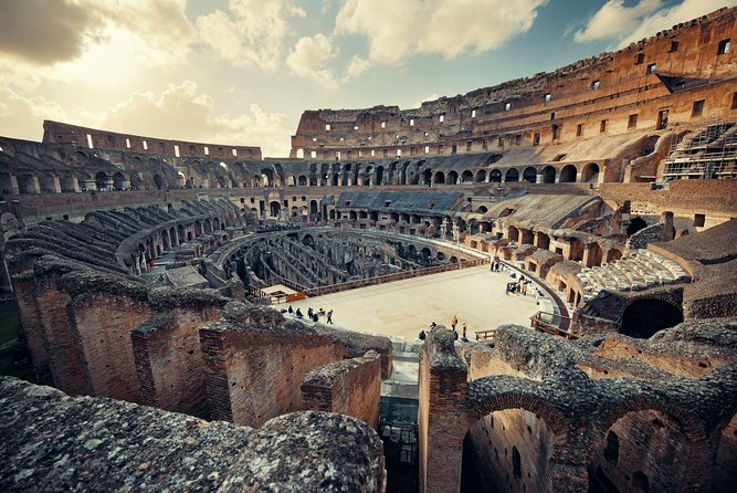 Tour guidato del pavimento dell'Arena del Colosseo, del Foro e del Palatino