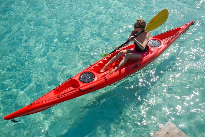 Gita in Canoa in Piccoli Gruppi con Snorkeling e Frutta