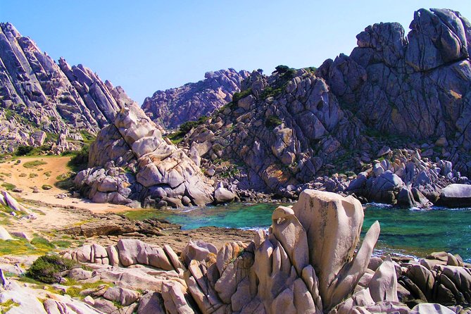 Tour per piccoli gruppi Trekking Capo Testa, Valle della Luna! Sardegna – Italia
