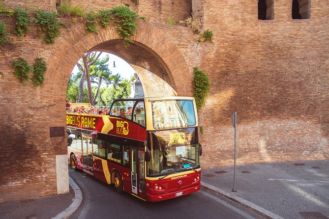 Tour panoramico scoperto Hop-on Hop-off del Big Bus di Roma